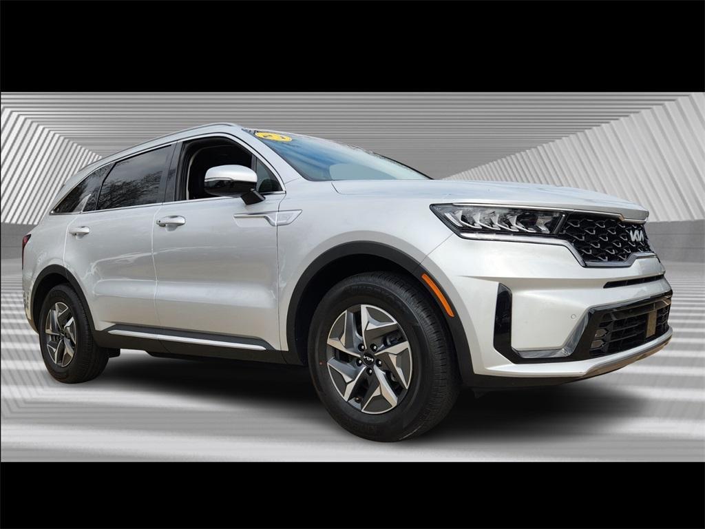 used 2023 Kia Sorento Hybrid car, priced at $28,500