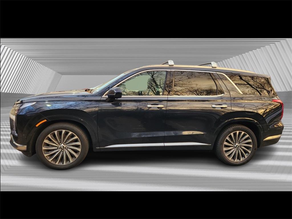 used 2024 Hyundai Palisade car, priced at $42,291