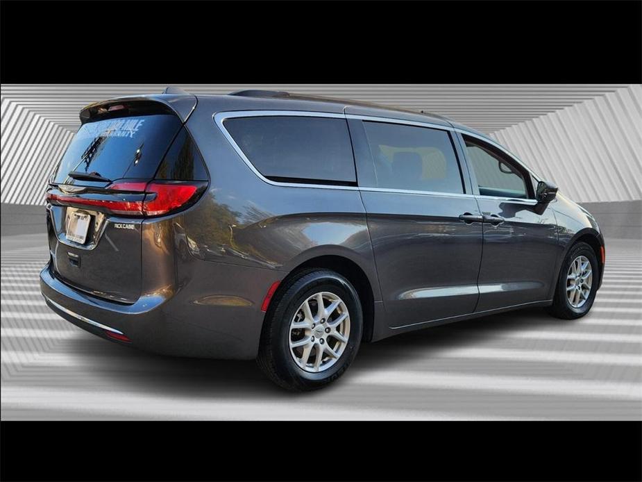 used 2022 Chrysler Pacifica car, priced at $20,991