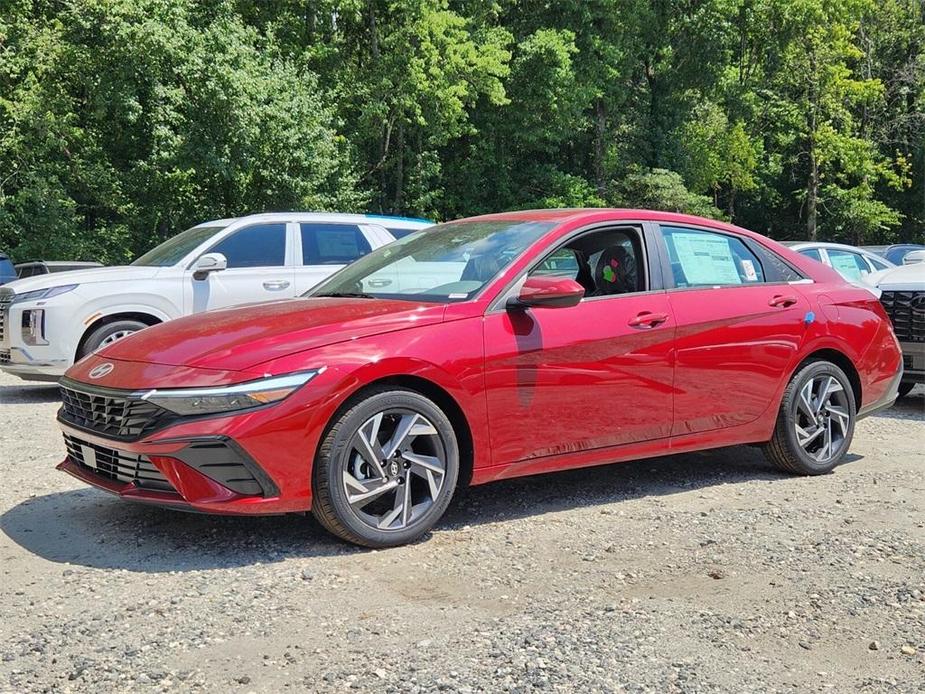 new 2024 Hyundai Elantra car, priced at $25,622