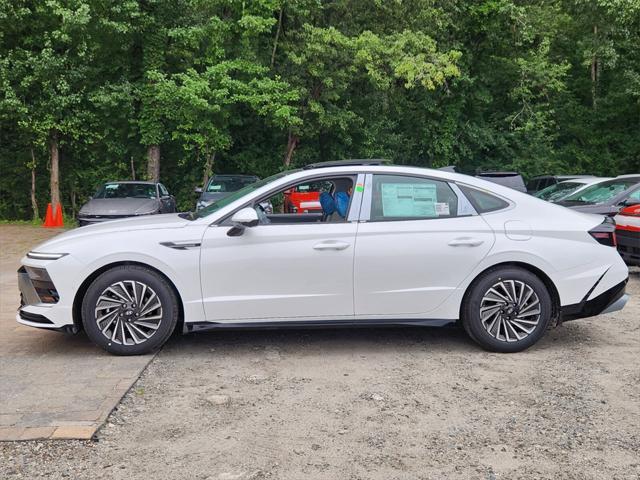 new 2024 Hyundai Sonata Hybrid car, priced at $39,360