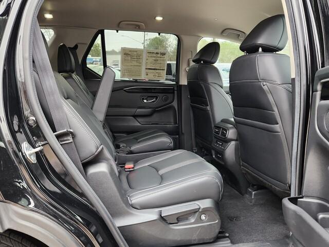 used 2024 Honda Pilot car, priced at $39,300