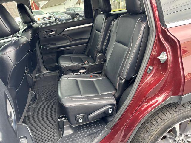 used 2019 Toyota Highlander car, priced at $20,950