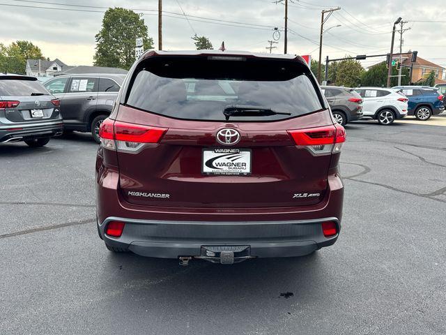 used 2019 Toyota Highlander car, priced at $20,950