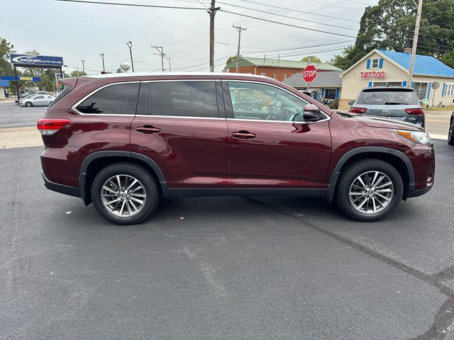 used 2019 Toyota Highlander car, priced at $20,950