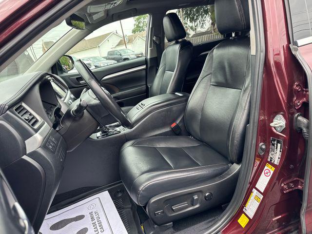 used 2019 Toyota Highlander car, priced at $20,950
