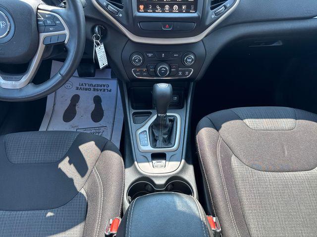 used 2015 Jeep Cherokee car, priced at $6,950