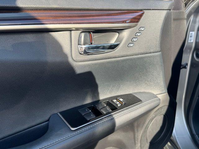 used 2018 Lexus ES 350 car, priced at $22,950
