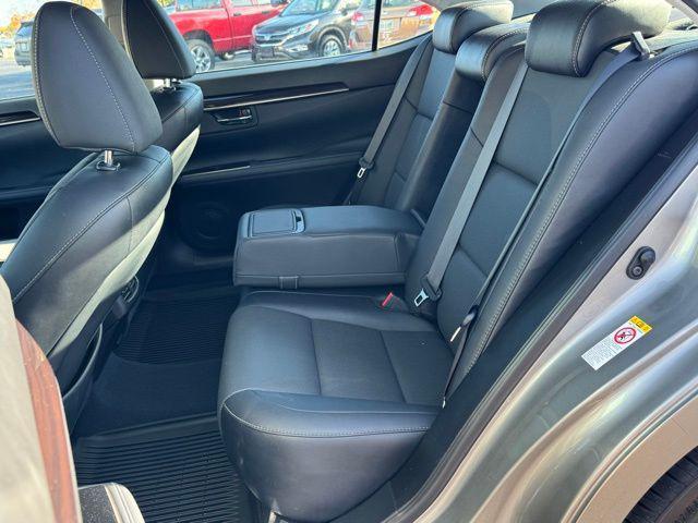 used 2018 Lexus ES 350 car, priced at $22,950