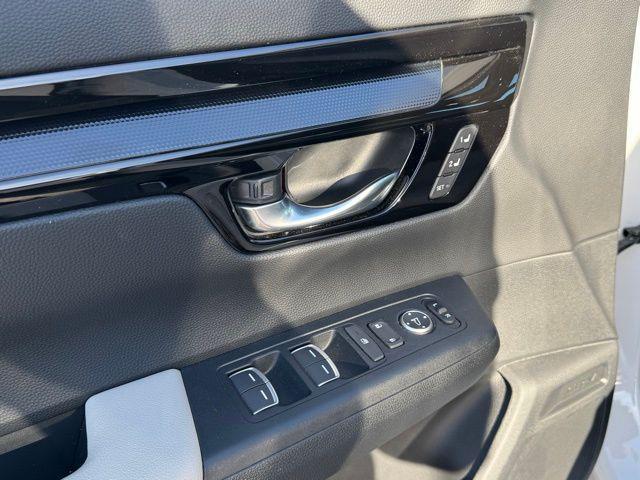 used 2025 Honda CR-V car, priced at $33,950