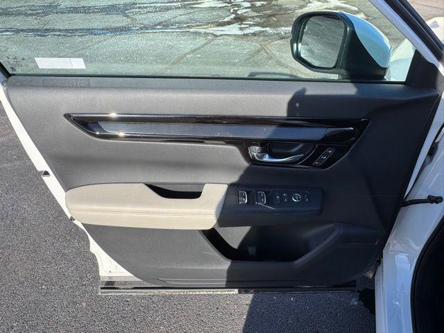 used 2025 Honda CR-V car, priced at $33,950