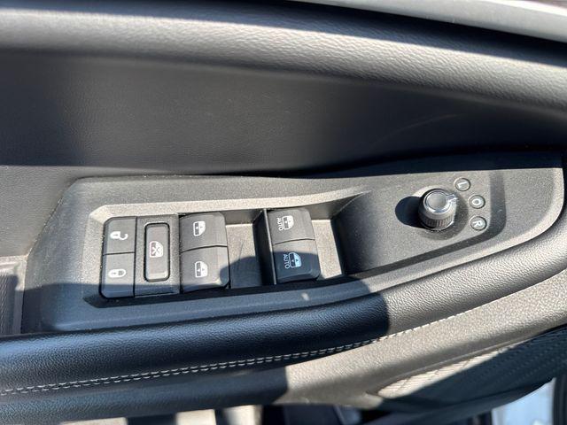 used 2023 Jeep Grand Cherokee car, priced at $25,950