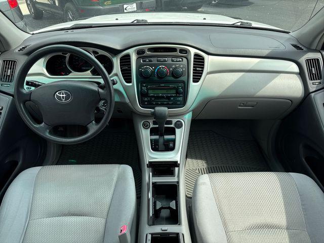 used 2006 Toyota Highlander car, priced at $7,450