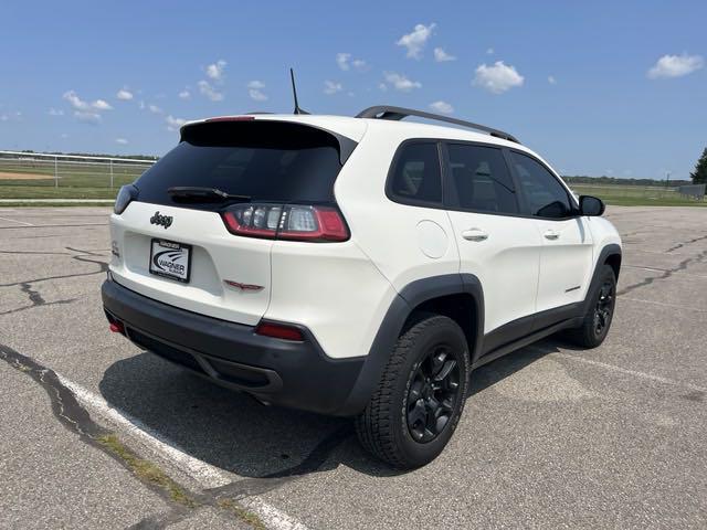 used 2019 Jeep Cherokee car, priced at $15,950