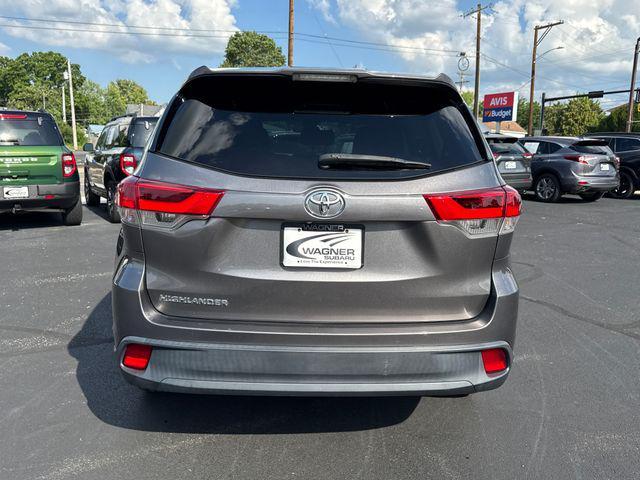 used 2018 Toyota Highlander car, priced at $22,950