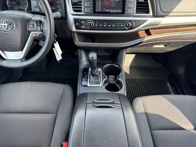 used 2018 Toyota Highlander car, priced at $22,950