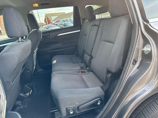 used 2018 Toyota Highlander car, priced at $22,950