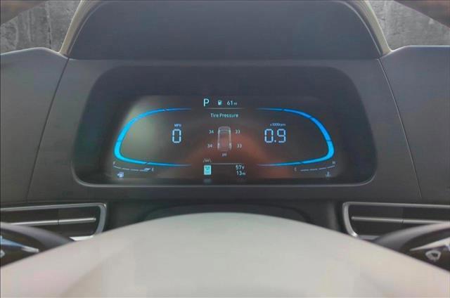 new 2025 Hyundai Elantra car, priced at $24,841