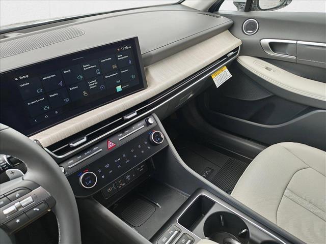 new 2025 Hyundai Sonata Hybrid car, priced at $37,399