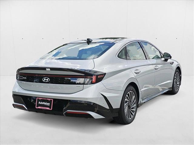 new 2025 Hyundai Sonata Hybrid car, priced at $37,399