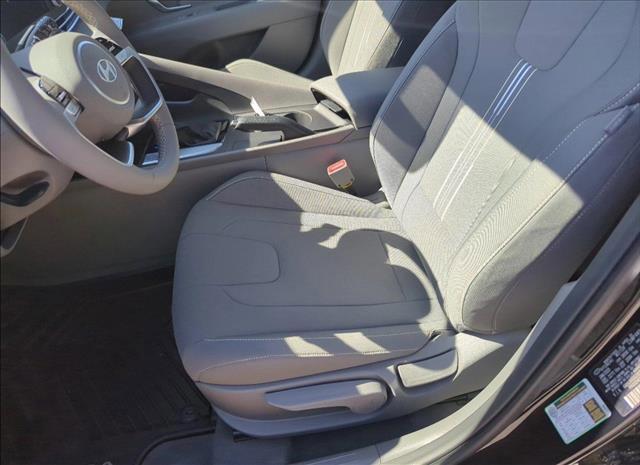 new 2025 Hyundai Elantra car, priced at $25,035