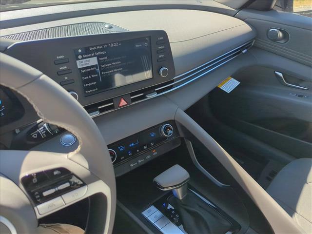 new 2025 Hyundai Elantra car, priced at $24,248