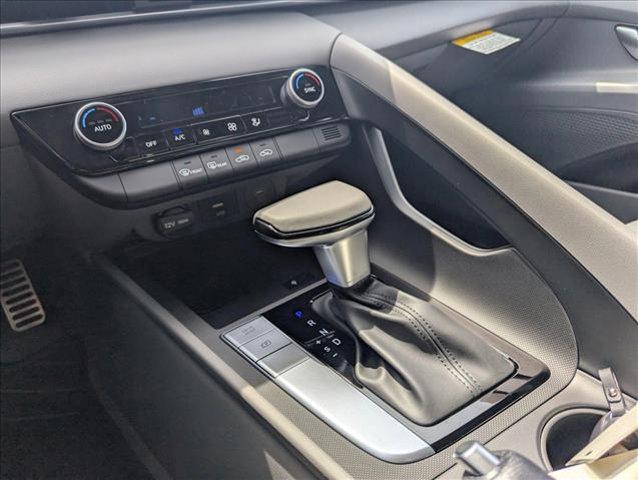 new 2025 Hyundai Elantra car, priced at $24,352