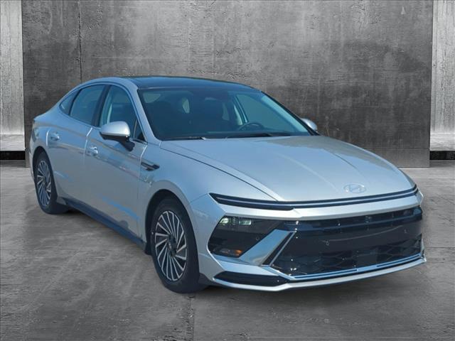 new 2025 Hyundai Sonata Hybrid car, priced at $38,501