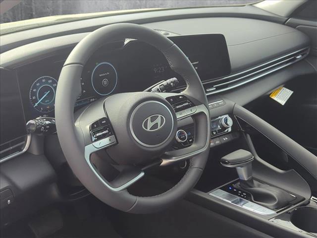 new 2025 Hyundai Elantra car, priced at $30,386