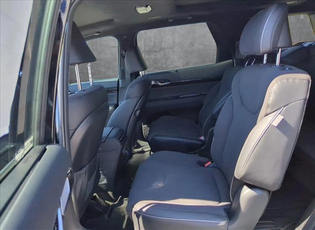 new 2025 Hyundai Palisade car, priced at $54,684