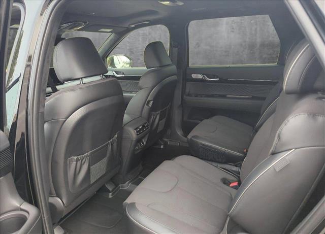 new 2025 Hyundai Palisade car, priced at $54,684