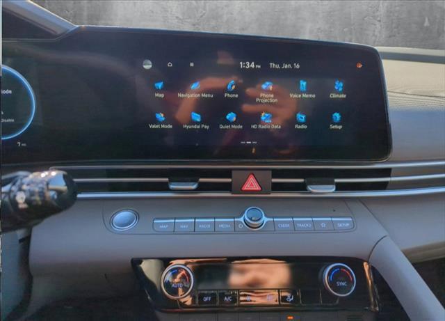 new 2025 Hyundai Elantra car, priced at $26,313