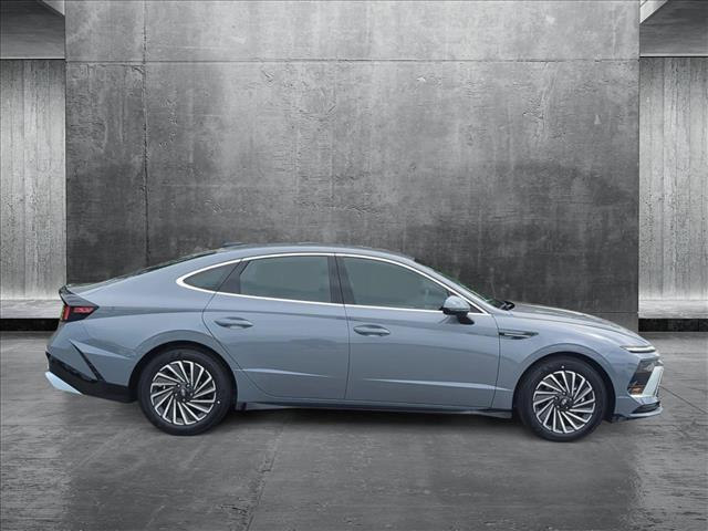 used 2024 Hyundai Sonata Hybrid car, priced at $27,649
