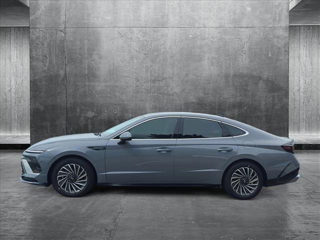 used 2024 Hyundai Sonata Hybrid car, priced at $27,649