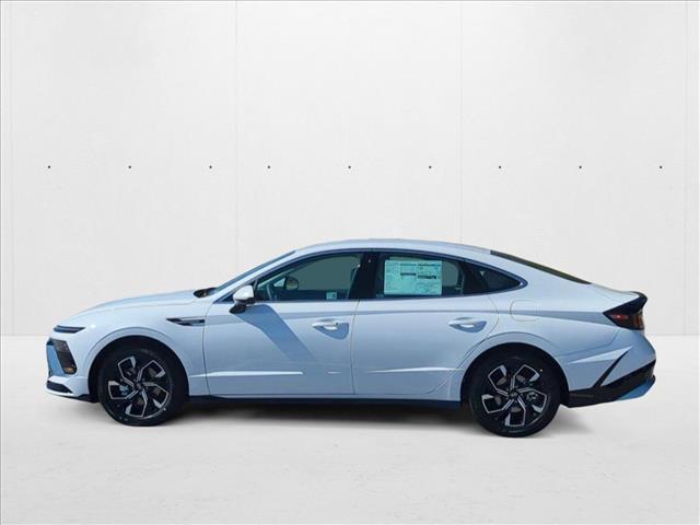 new 2025 Hyundai Sonata car, priced at $27,999