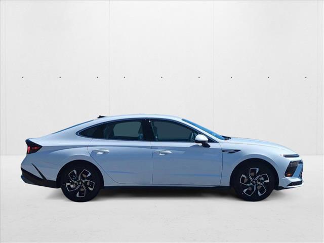 new 2025 Hyundai Sonata car, priced at $27,999