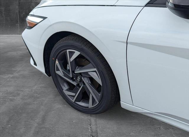 new 2025 Hyundai Elantra car, priced at $28,921