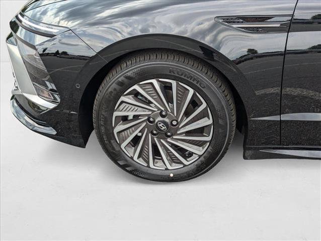 used 2024 Hyundai Sonata Hybrid car, priced at $32,361