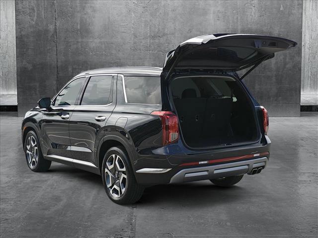 used 2024 Hyundai Palisade car, priced at $44,613