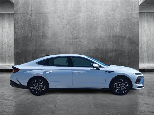 new 2025 Hyundai Sonata car, priced at $29,037
