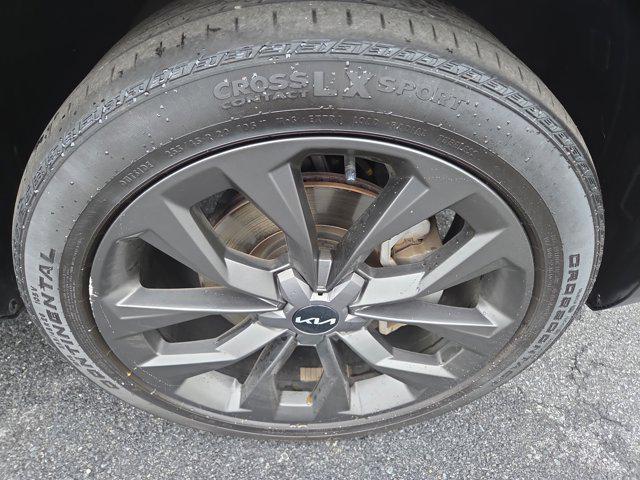 used 2022 Kia Sorento car, priced at $31,999