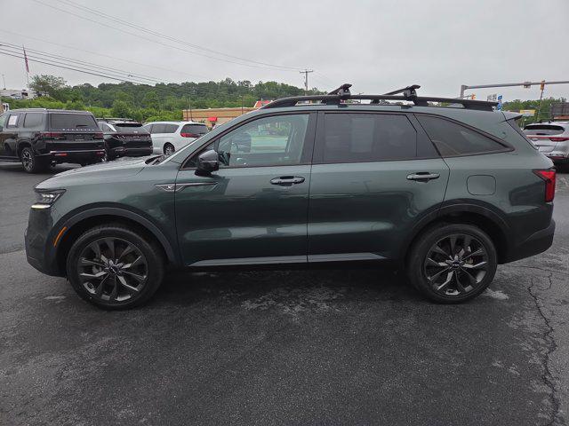 used 2022 Kia Sorento car, priced at $31,999