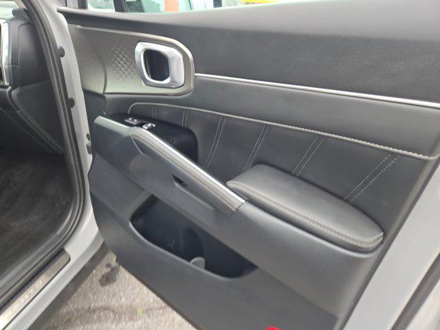 used 2022 Kia Sorento car, priced at $32,999