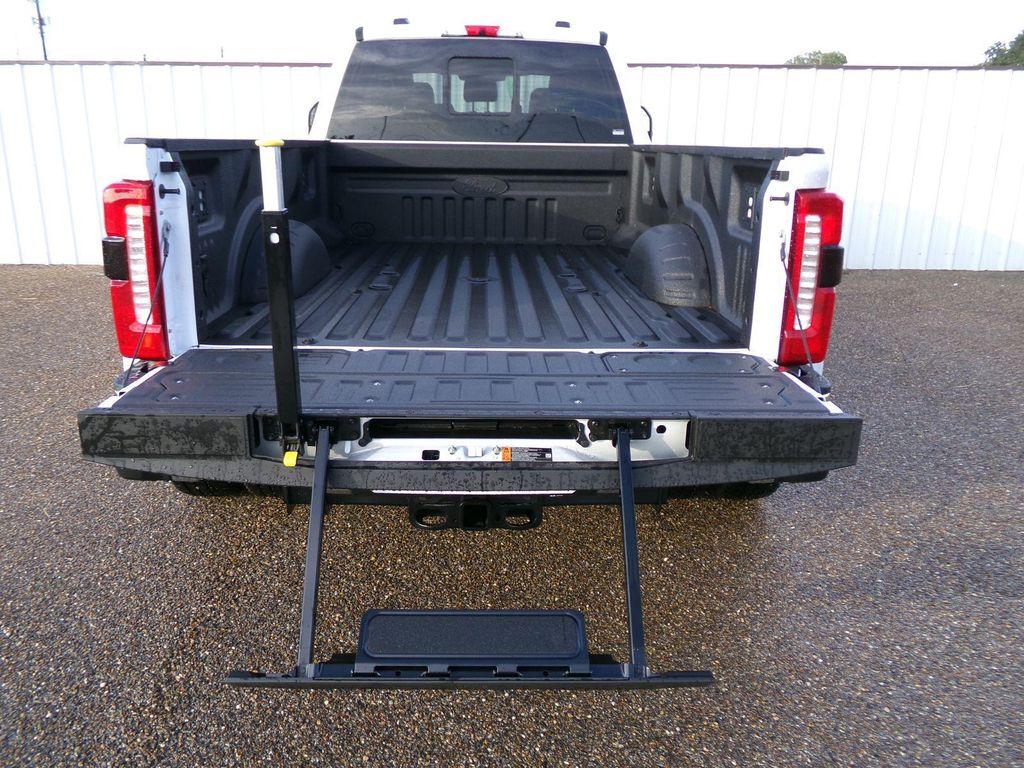new 2025 Ford F-350 car, priced at $81,009