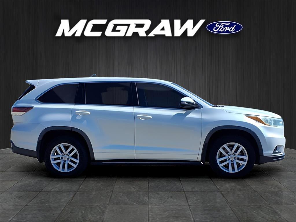 used 2015 Toyota Highlander car, priced at $14,853