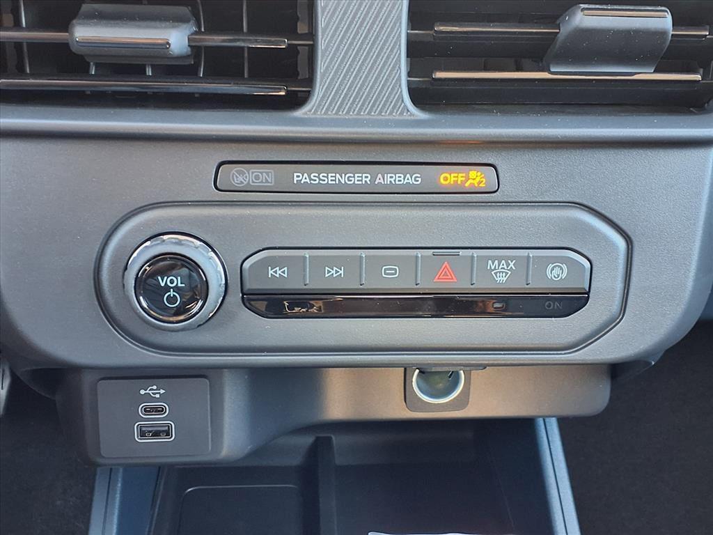 new 2025 Ford Maverick car, priced at $29,160