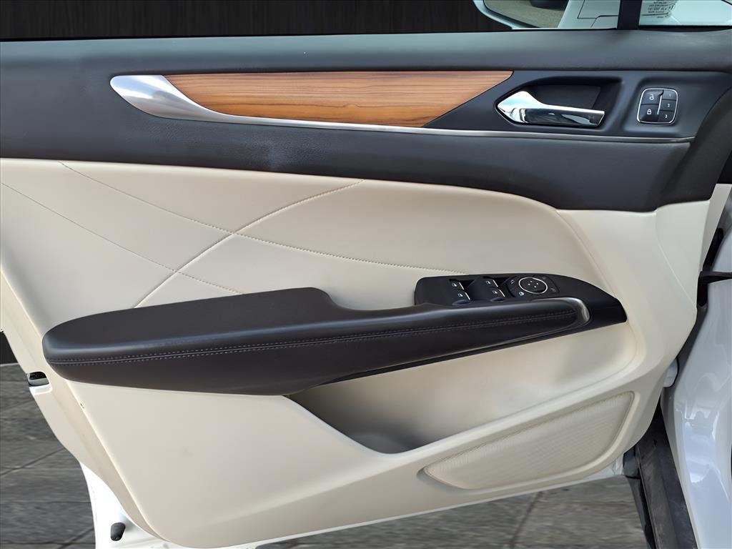 used 2015 Lincoln MKC car