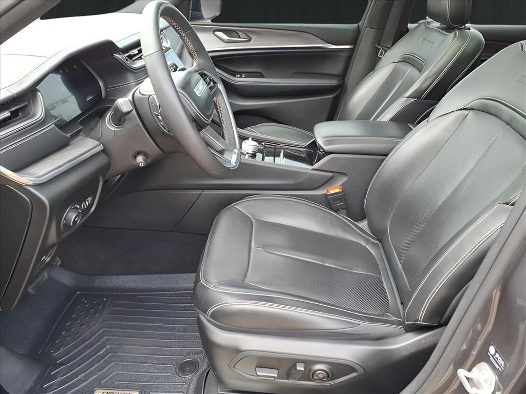 used 2023 Jeep Grand Cherokee car, priced at $30,635