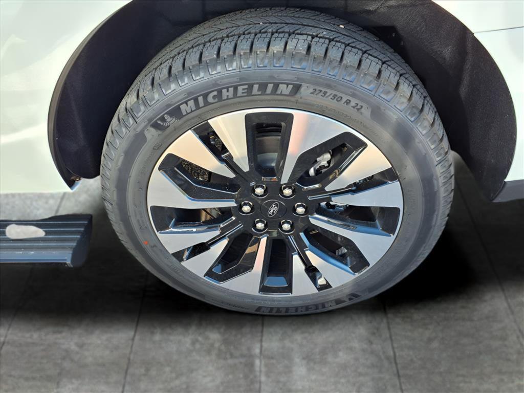 new 2025 Ford Expedition car, priced at $77,541