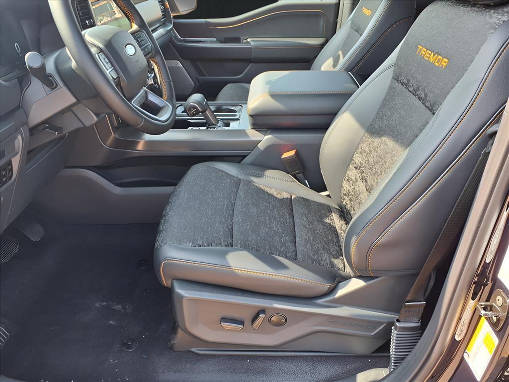 new 2025 Ford F-150 car, priced at $63,152